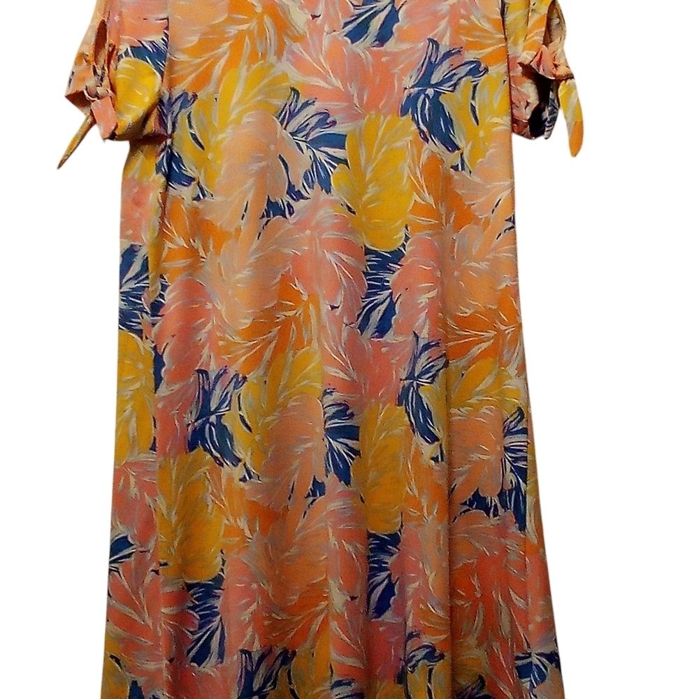 Caribbean Joe - Tropical Floral Pattern, Short Sleeve W/ Tie Accent, Size Medium - Picture 5 of 13